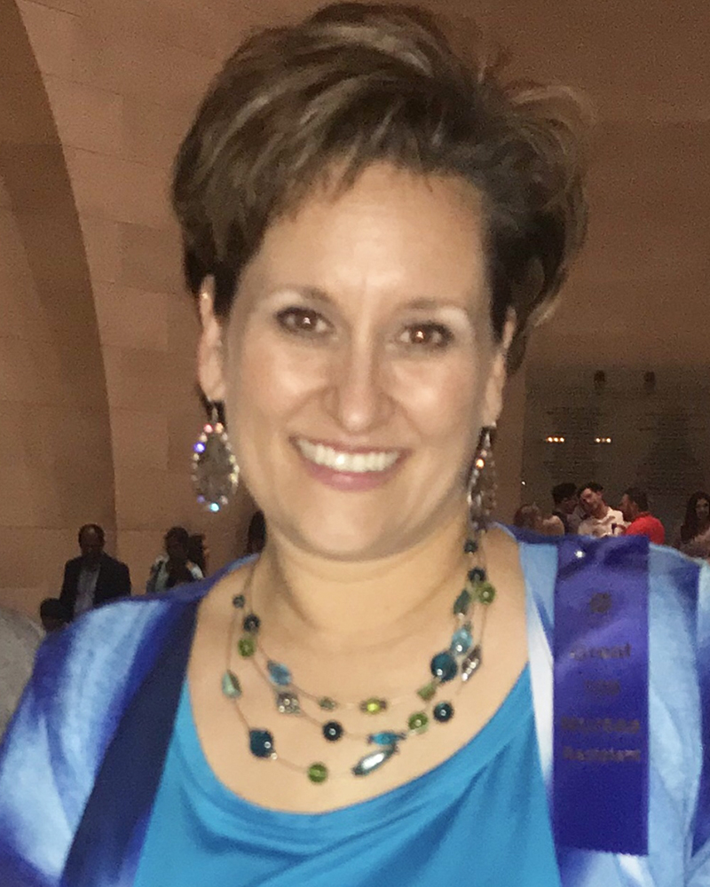 Headshot of Christine Cox